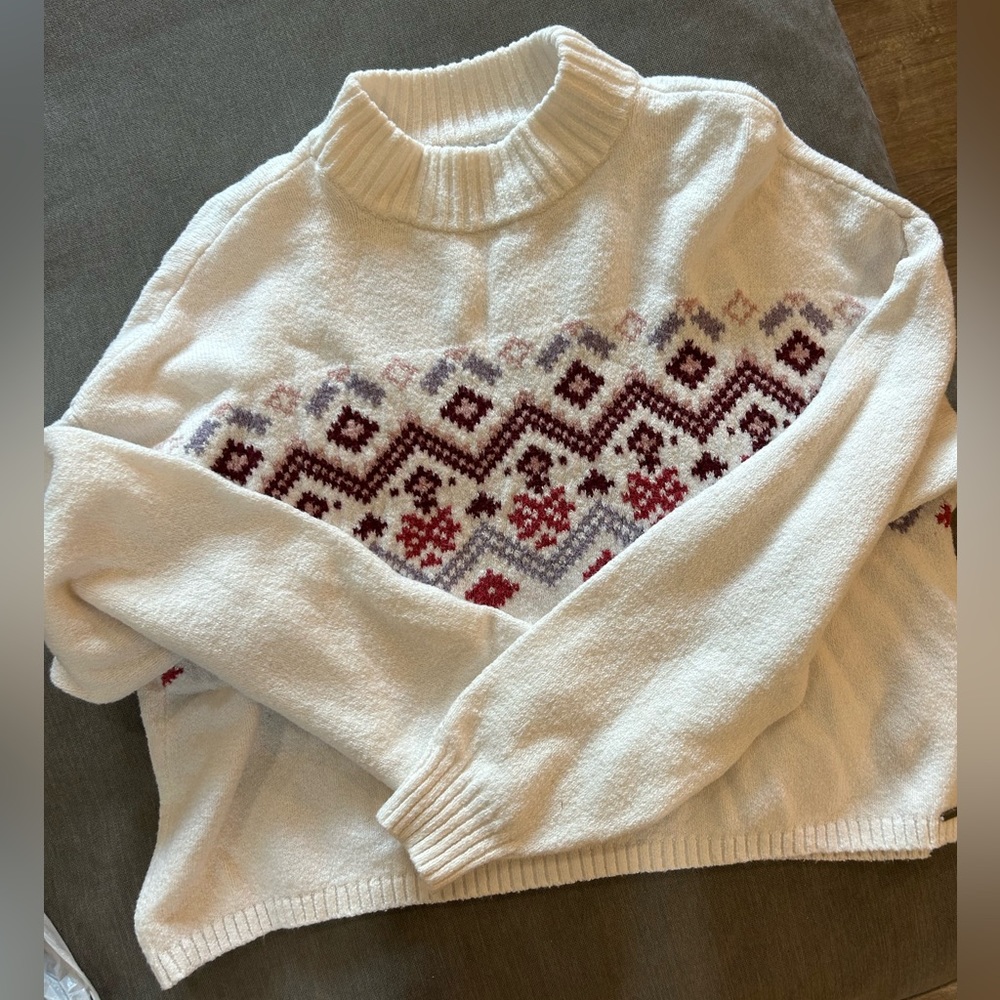 Cropped Hollister Sweater